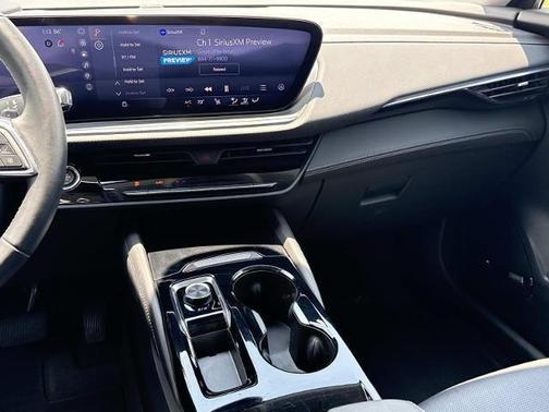 Summit White 2025 Buick Envision Preferred AWD