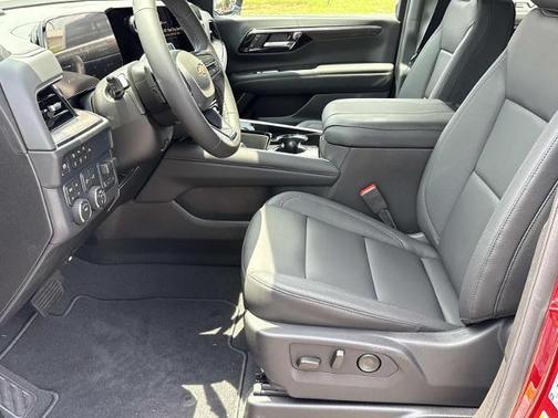 Radiant Red Tintcoat 2026 Chevrolet Tahoe LT