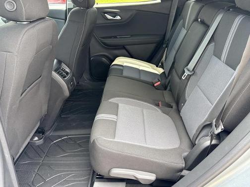 Sterling Gray Metallic 2026 Chevrolet Blazer 2LT