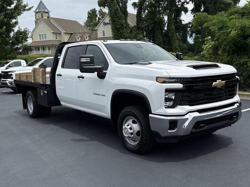 Summit White 2025 Chevrolet Silverado 3500 WT