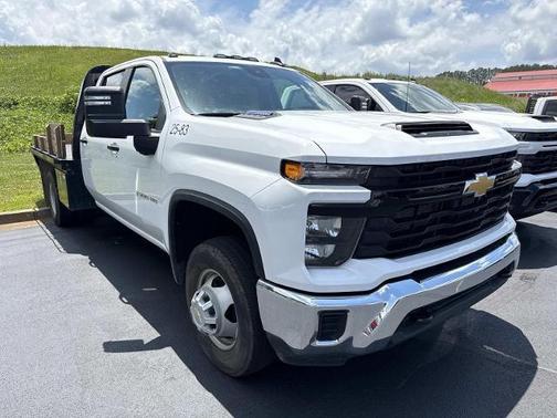 Summit White 2025 Chevrolet Silverado 3500 WT