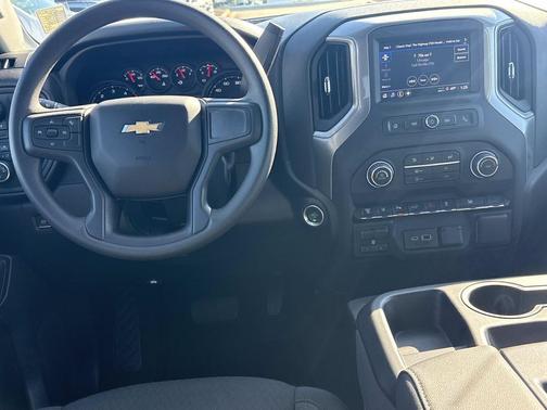 2025 Chevrolet Silverado 2500 Custom