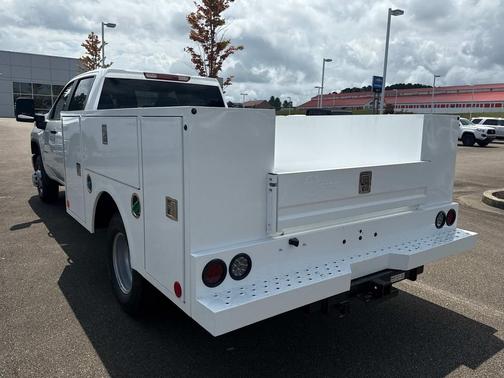 2025 Chevrolet Silverado 3500 WT