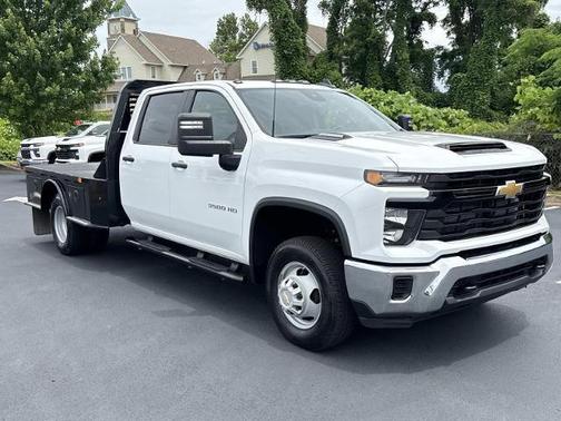 Summit White 2024 Chevrolet Silverado 3500 WT