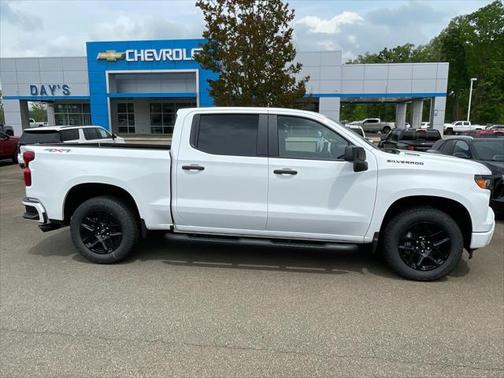 2025 Chevrolet Silverado 1500 Custom