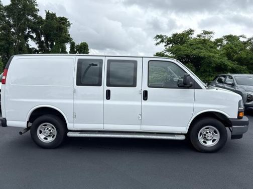 Summit White 2024 Chevrolet Express 2500 LT