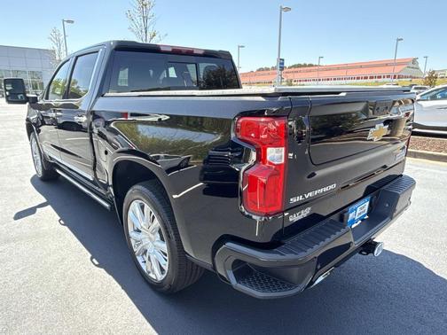 Black 2024 Chevrolet Silverado 1500 High Country