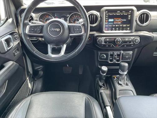 2022 Jeep Gladiator Overland