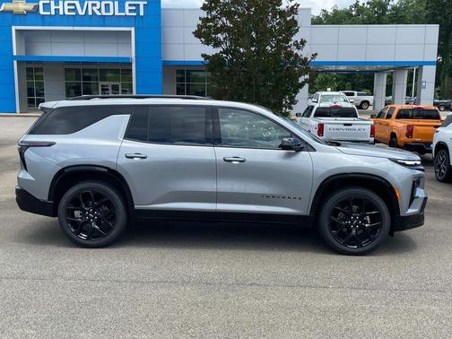 2025 Chevrolet Traverse RS