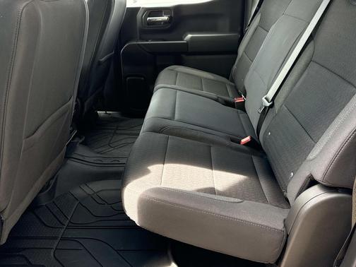 Summit White 2026 Chevrolet Silverado 1500 Custom