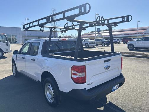 2022 Ford Maverick XL