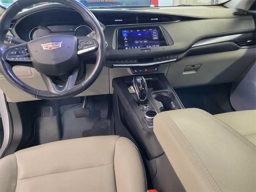 2020 Cadillac XT4 Luxury