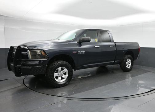 2016 RAM 1500 SLT