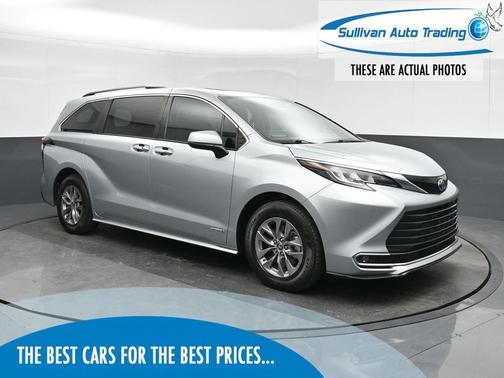2021 Toyota Sienna XLE 8 Passenger