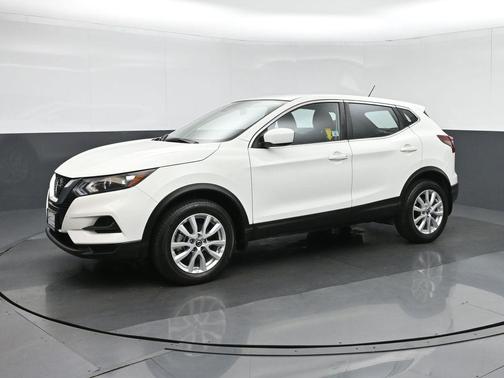 2022 Nissan Rogue Sport S