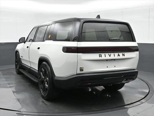 2023 Rivian R1S Launch Edition