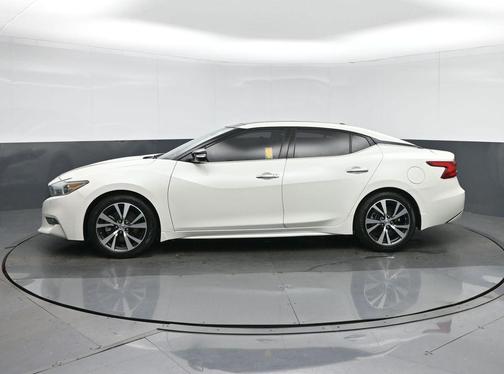 Pearl White 2017 Nissan Maxima 3.5 SL