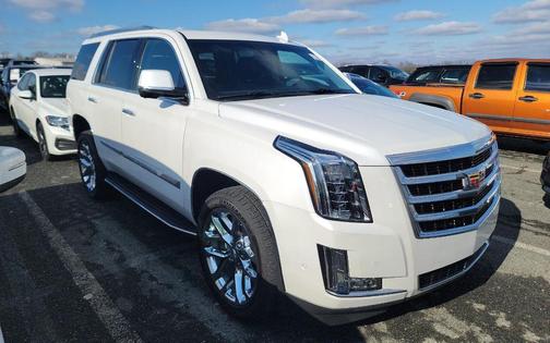 2018 Cadillac Escalade Luxury