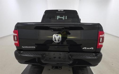 2021 RAM 2500 Laramie Crew Cab 4x4 6'4' Box