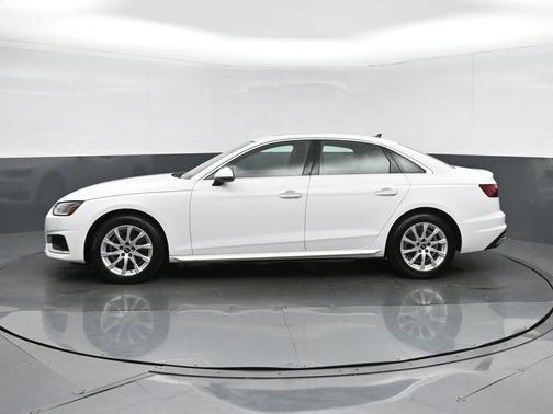 2022 Audi A4 40 Premium