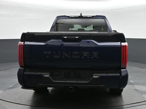 2023 Toyota Tundra Hybrid Platinum