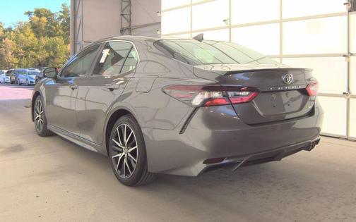 Predawn Gray Mica 2021 Toyota Camry SE
