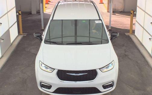 2025 Chrysler Pacifica L