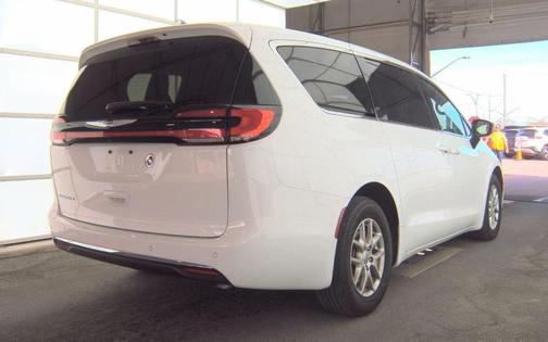 2025 Chrysler Pacifica L