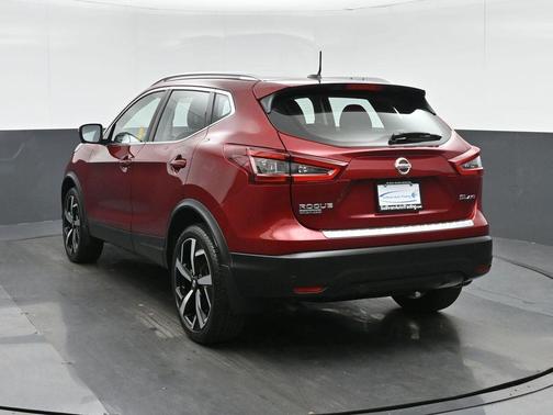 2022 Nissan Rogue Sport SL