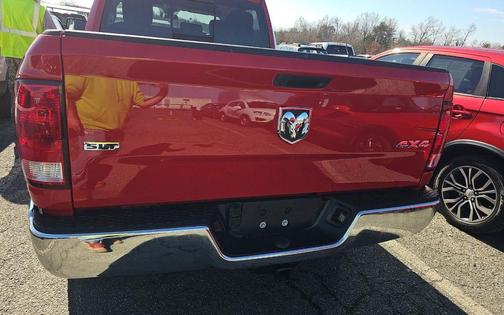 Flame Red Clearcoat 2018 RAM 1500 SLT