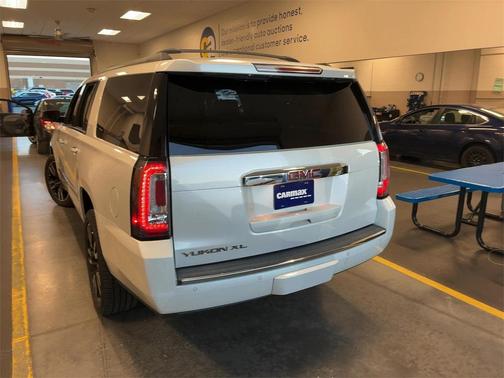 2017 GMC Yukon XL Denali