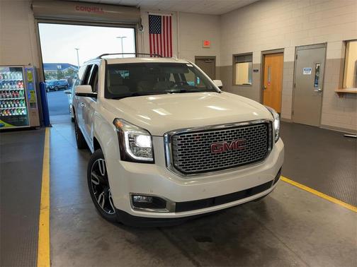 2017 GMC Yukon XL Denali