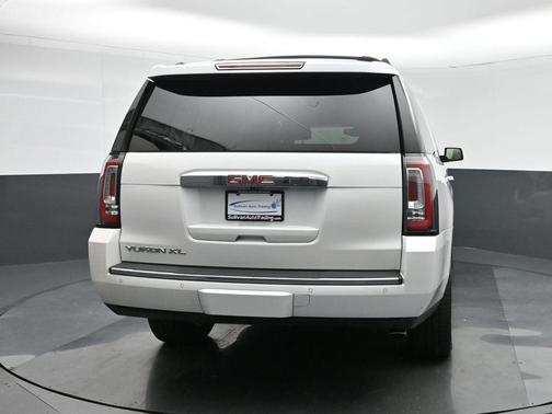 2017 GMC Yukon XL Denali