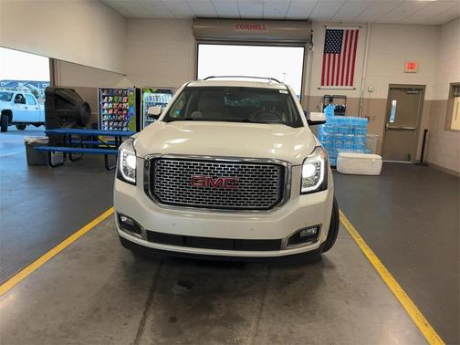 2017 GMC Yukon XL Denali
