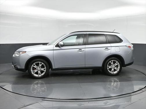 2015 Mitsubishi Outlander SE