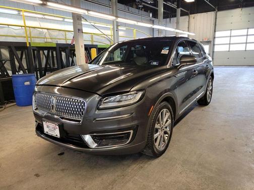 2019 Lincoln Nautilus Select