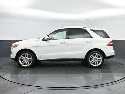 White 2015 Mercedes-Benz M-Class 4MATIC