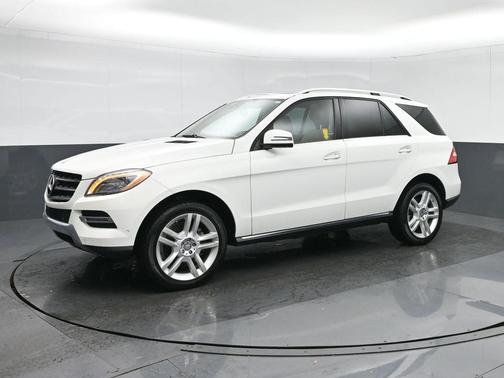 White 2015 Mercedes-Benz M-Class 4MATIC