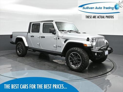2022 Jeep Gladiator Overland