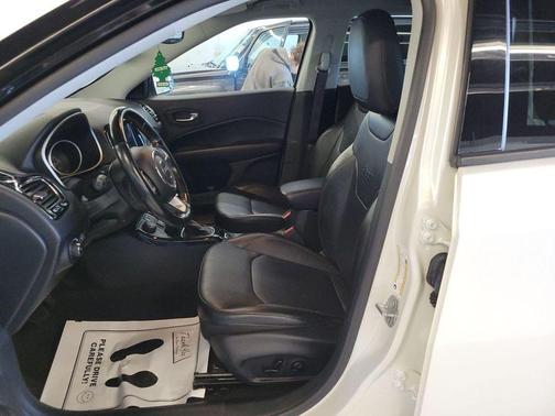 Pearl White Tri-Coat 2020 Jeep Compass Limited