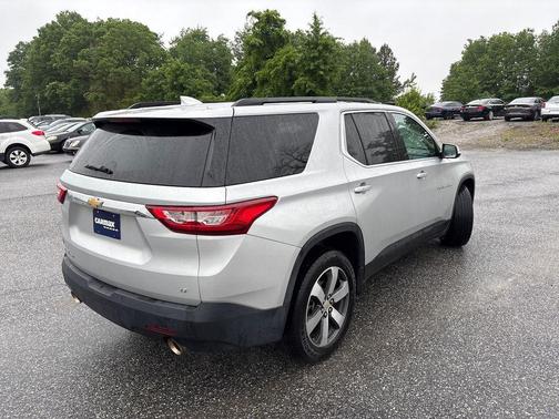 Silver Ice Metallic 2019 Chevrolet Traverse LT Leather