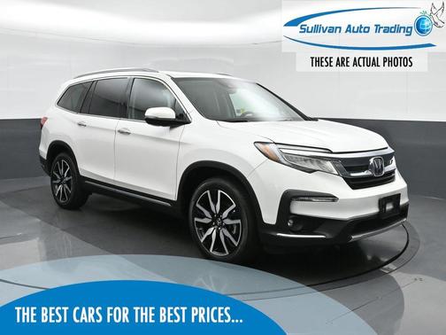 2022 Honda Pilot Touring 8-Passenger