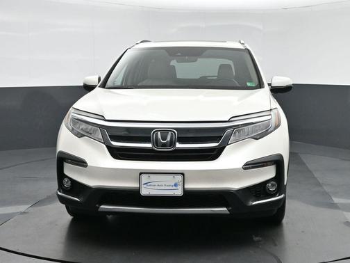 2019 Honda Pilot Touring 8-Passenger