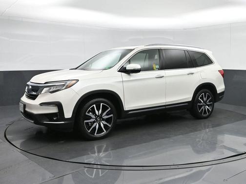 2019 Honda Pilot Touring 8-Passenger