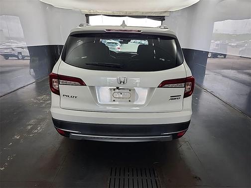 2019 Honda Pilot Touring 8-Passenger