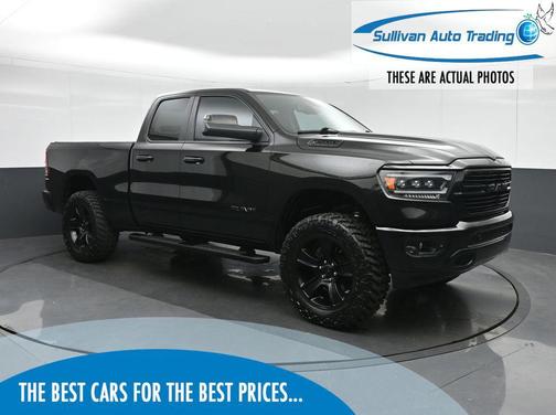 Diamond Black Crystal Pearlcoat 2019 RAM 1500 Big Horn