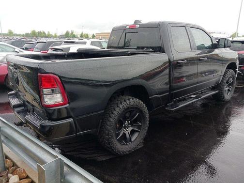 Diamond Black Crystal Pearlcoat 2019 RAM 1500 Big Horn