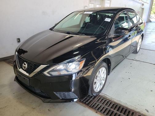 Super Black 2018 Nissan Sentra SV