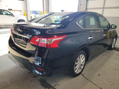 Super Black 2018 Nissan Sentra SV