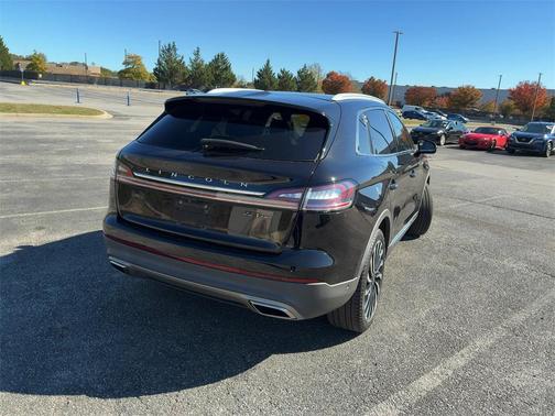 2019 Lincoln Nautilus Black Label